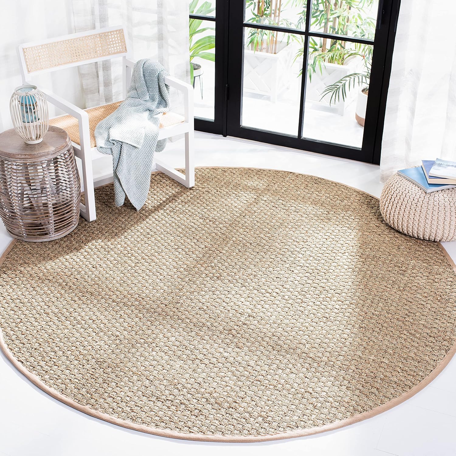 SAFAVIEH Natural Fiber Collection Area Rug – 3′ Round, Natural & Beige – Basketweave Seagrass with Border (NF114A)